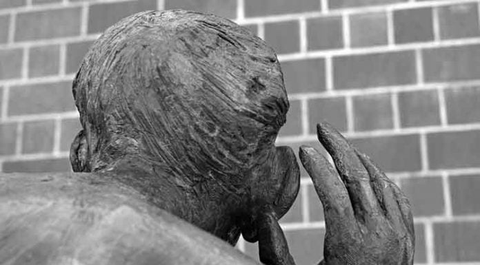 Queridísimos espías